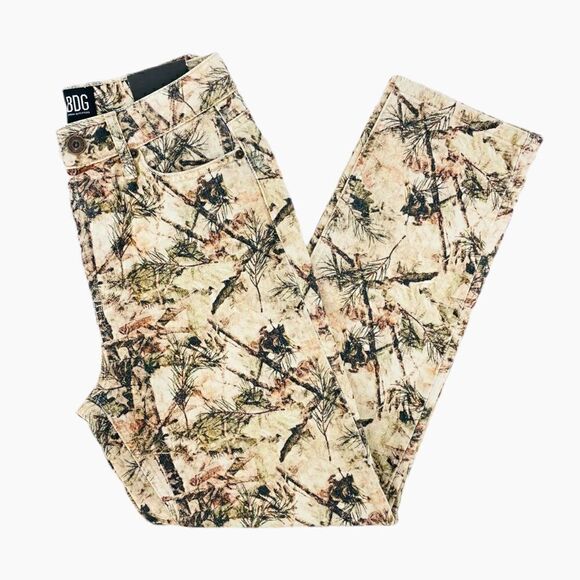 NWT UO BDG Forest Print Slim Straight Jeans - Picture 3 of 14